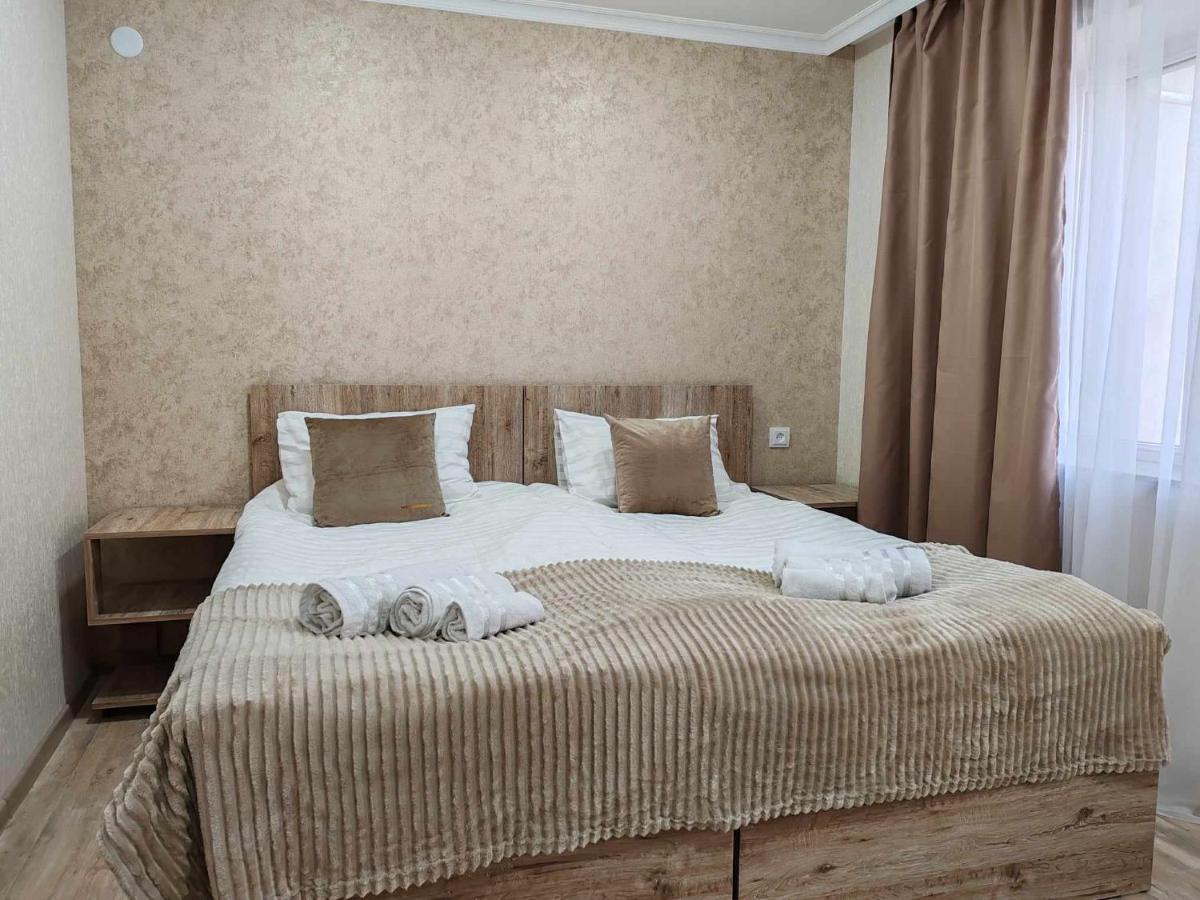Sun House Hotel Yeghegnadzor Exterior photo