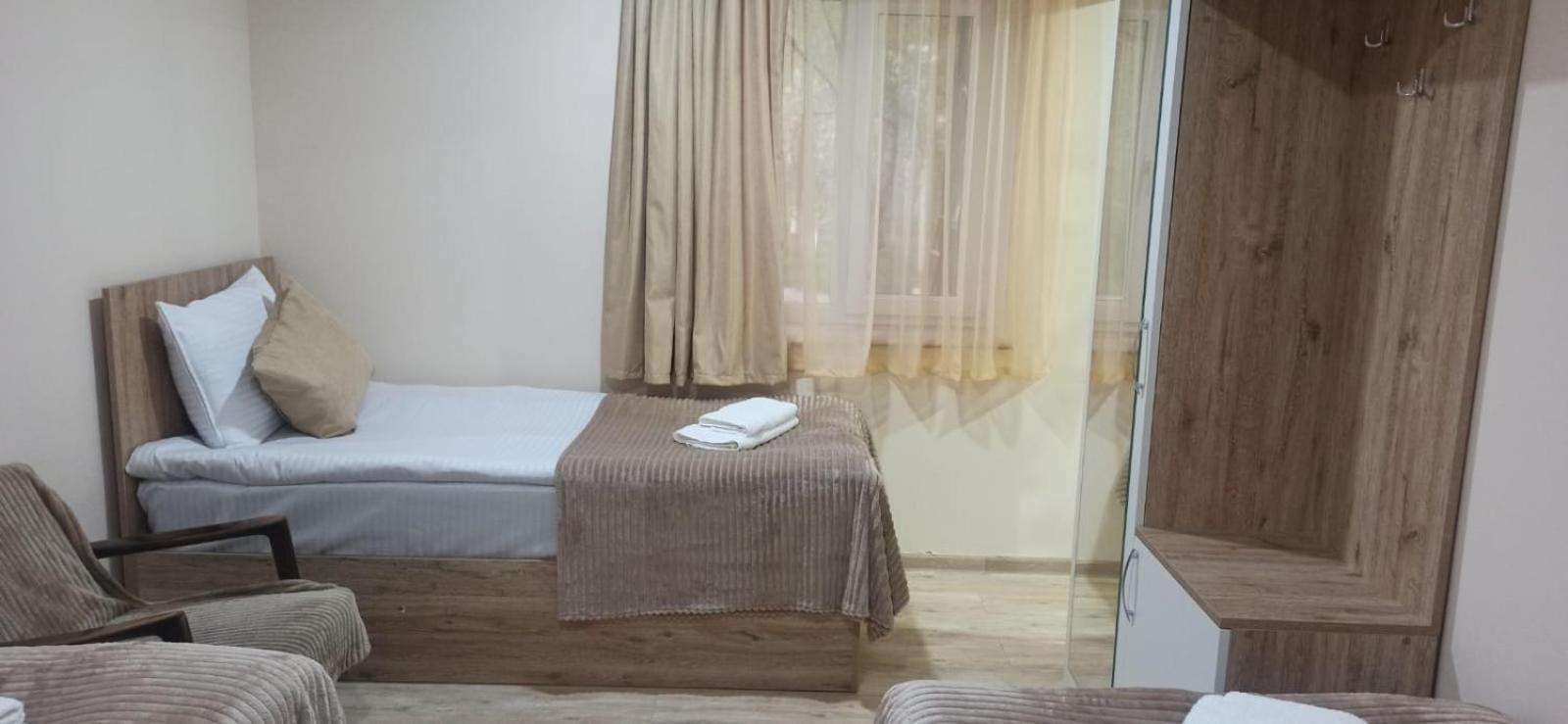 Sun House Hotel Yeghegnadzor Exterior photo